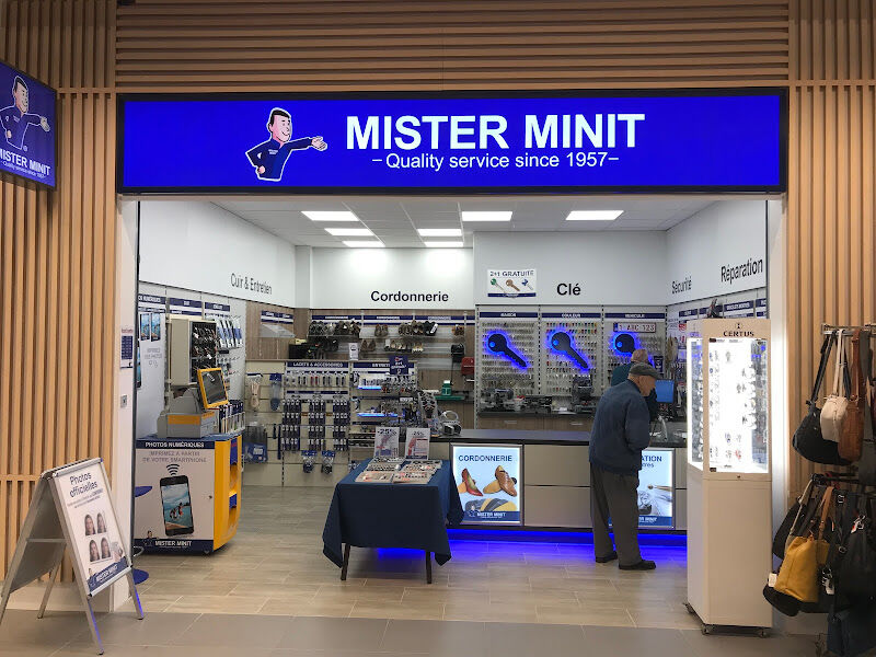 Foto van MISTER MINIT Waterloo Carrefour Mont St Jean | Clés, Horlogerie & Cordonnerie