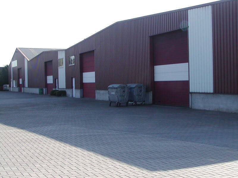 Foto van Cutting Metals and Handling (CMH)