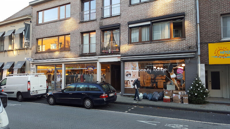 Foto van Van Hoof Lies