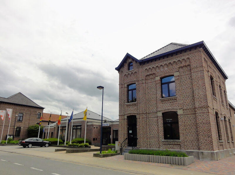 Foto van Gemeentehuis Kortenaken