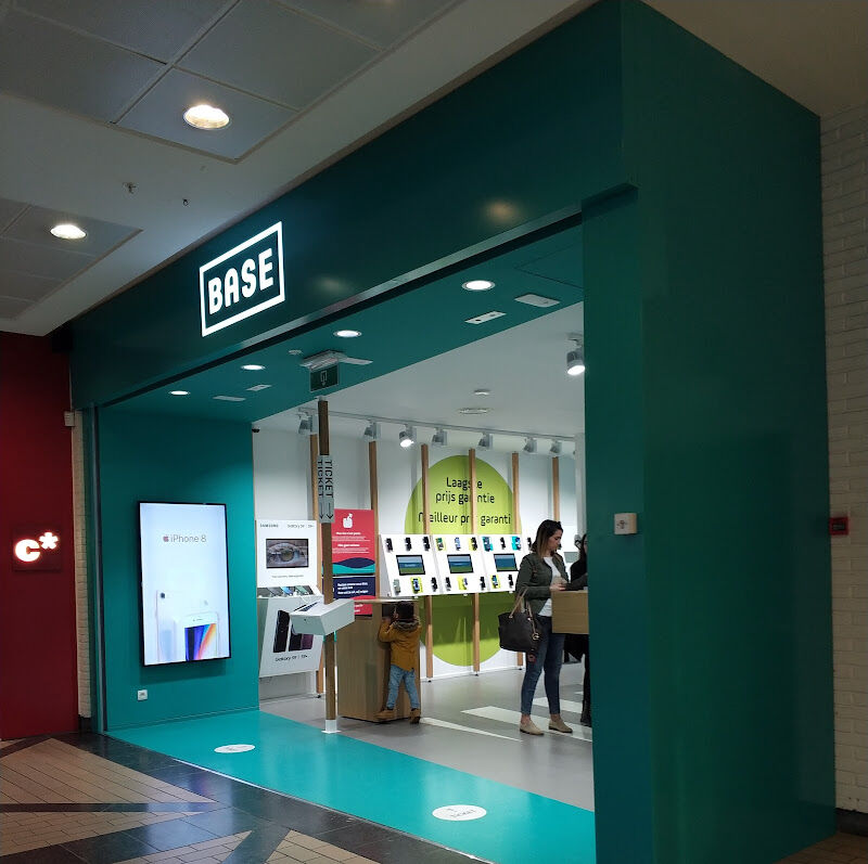 Foto van BASE shop Brussels - Basilix St.-Agatha-Berchem