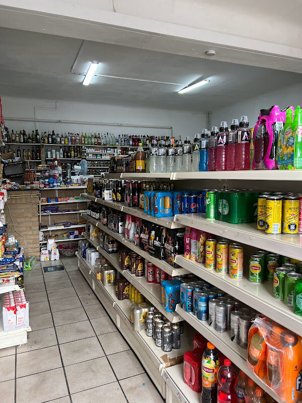 Foto van Thaletha Store ( Nachtwinkel/Nightshop)