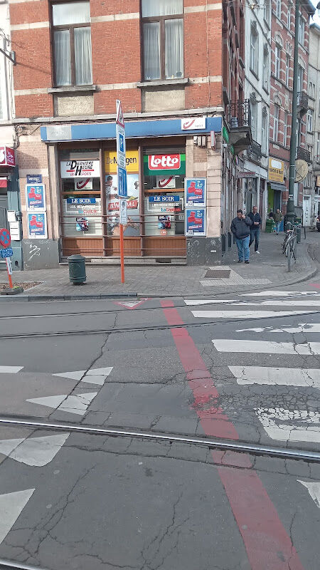 Foto van Mega Presse