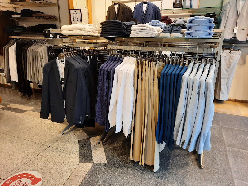 Foto van WE Fashion Store Dendermonde - Oude Vest