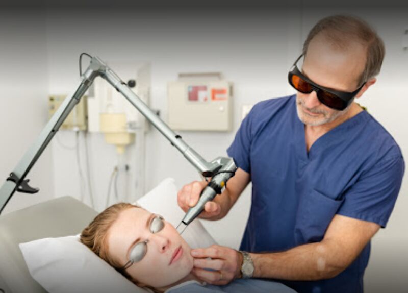 Foto van Dr Ron Shelton NYC Dermatologist