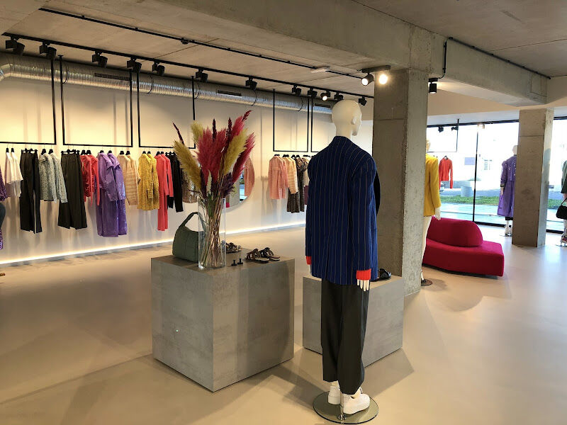 Foto van Raé Multibrand store