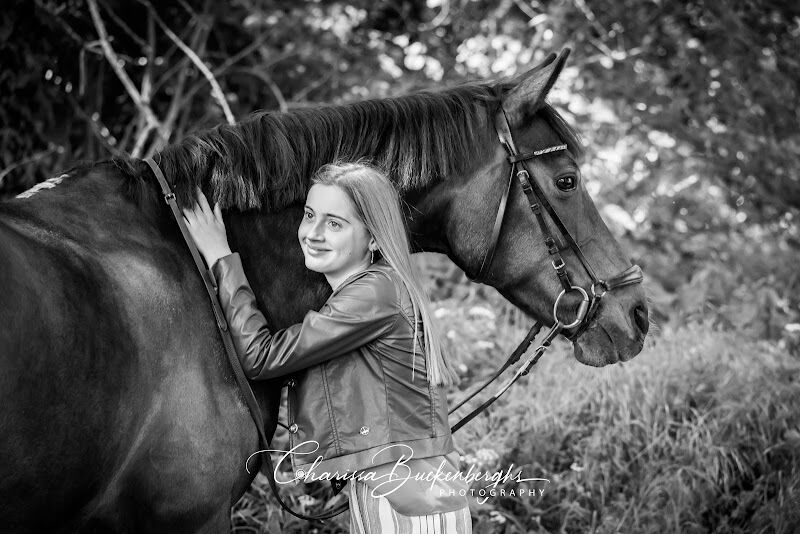 Foto van Connecting with Animals