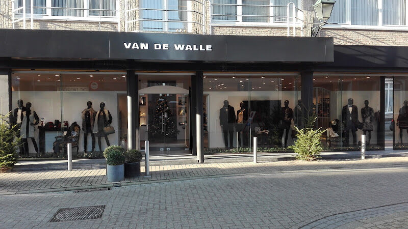 Foto van Van De Walle Mode