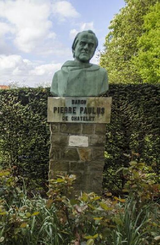 Foto van Buste van Baron Pierre Paulus