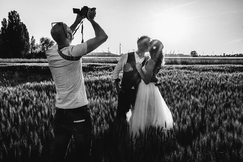Foto van Lensmens Huwelijksfotograaf Familiefotograaf Antwerpen