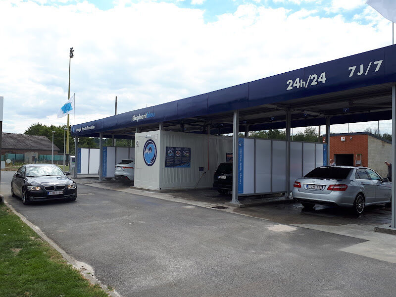 Foto van Car wash elephant bleu falisolle