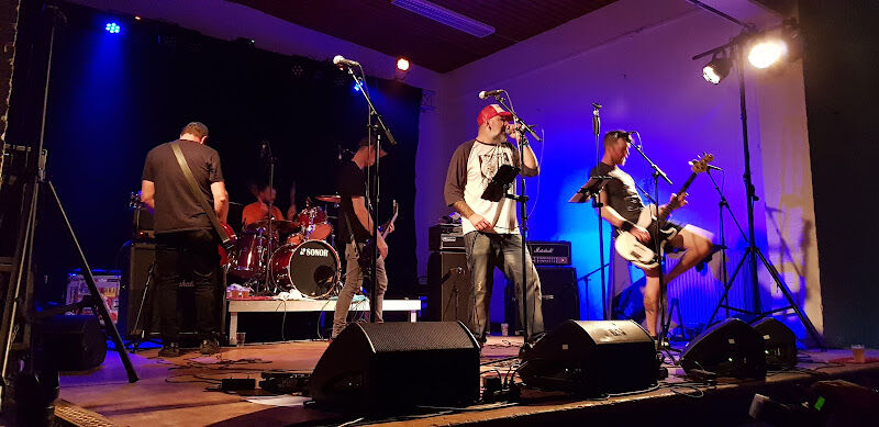 Foto van Gemeentelijke feestzaal Jongensschool Sint-Martens Lennik