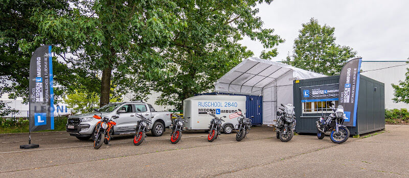 Foto van Rijschool Midden Limburg