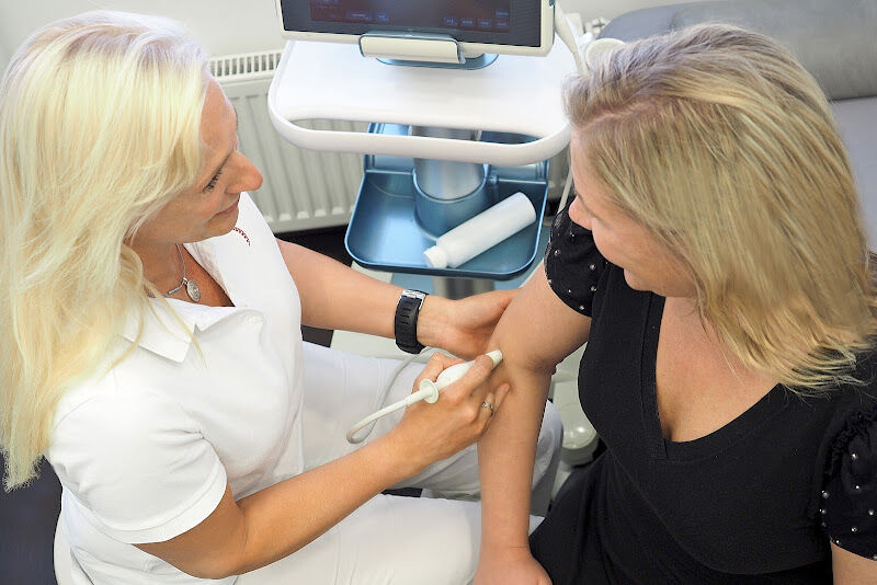 Foto van Dr. med. Cordelia Schott, geb. Becker Privatpraxis für Orthopädie im Medizinischen Zentrum Essen