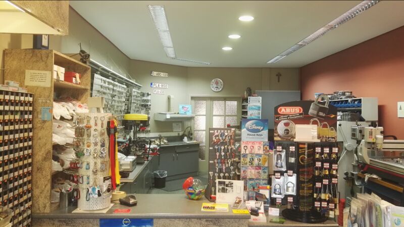 Foto van Cordonnerie-Serrurerie de la Faculté