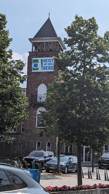 Foto van Heist-op-den-Berg torengebouw
