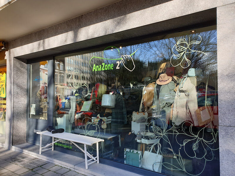 Foto van Anazone 2