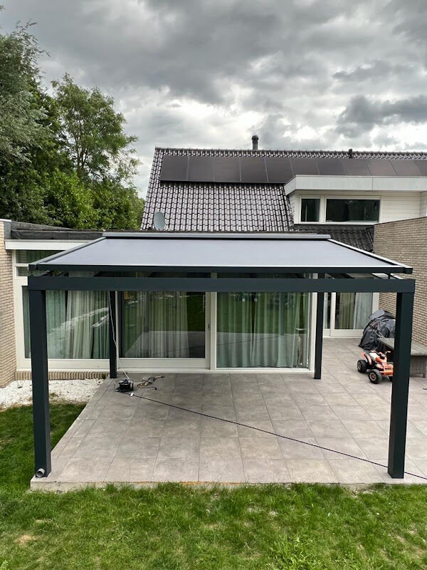 Foto van Aluminium Xperts zonweringen & zip screens