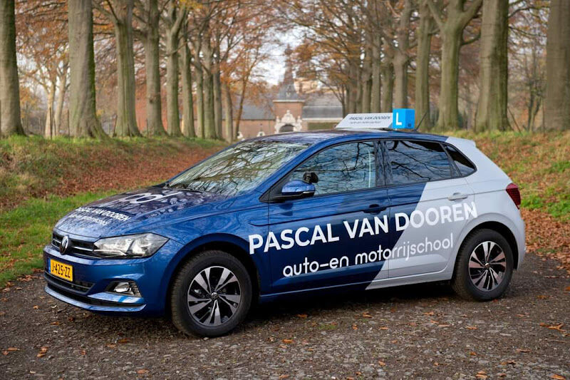 Foto van Auto- en Motorrijschool Pascal van Dooren