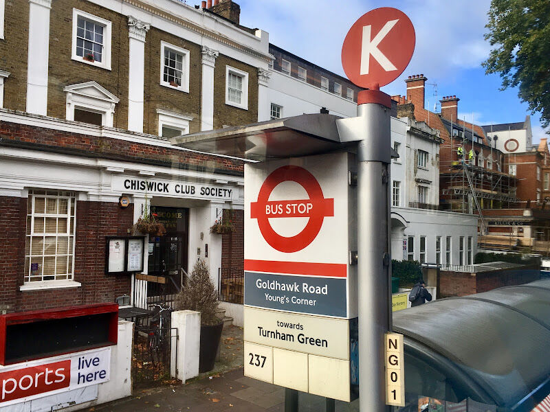 Foto van Goldhawk Road / Young's Corner (Stop K)