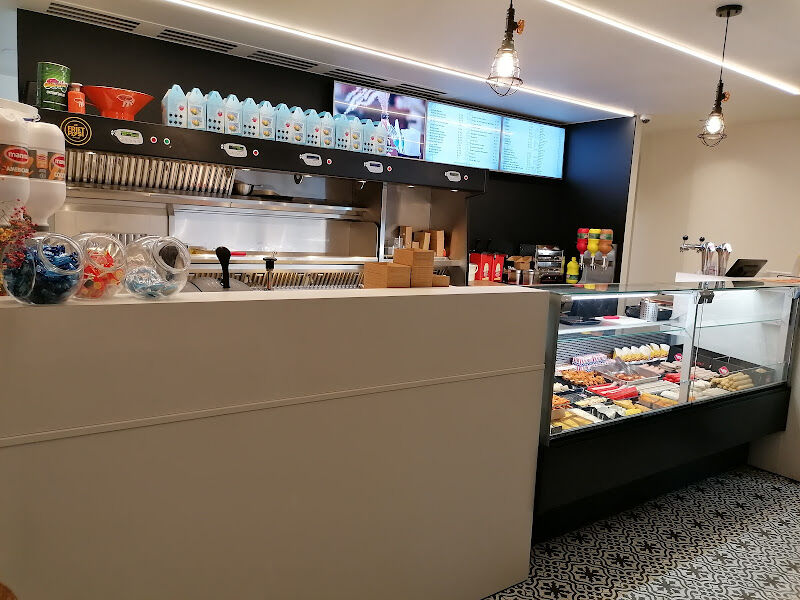 Foto van De Frietpost
