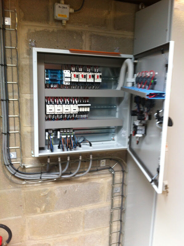 Foto van Electronord | Installation électrique industrielle - Electricien à Bruxelles