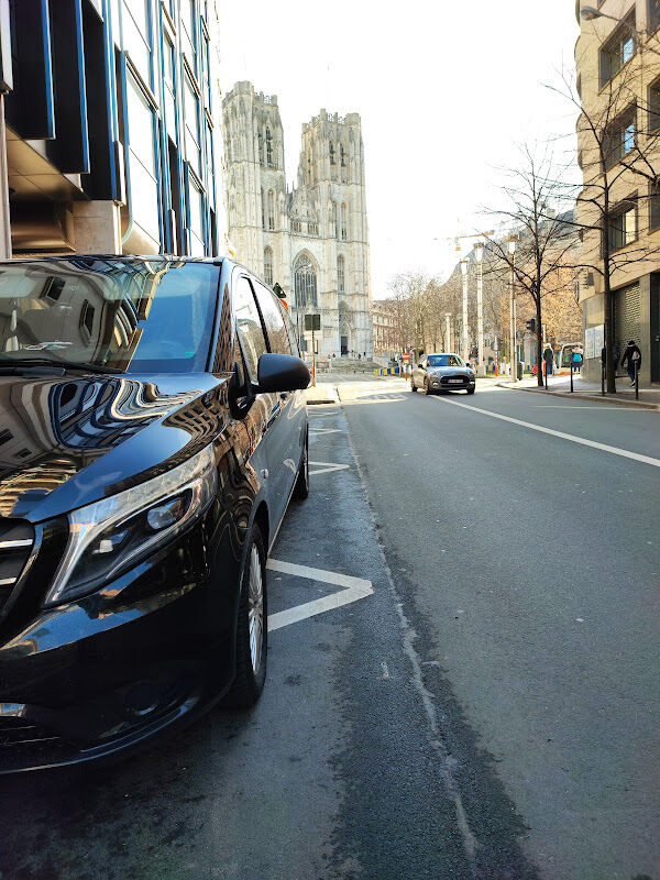 Foto van Eurolimousines Henry SNC