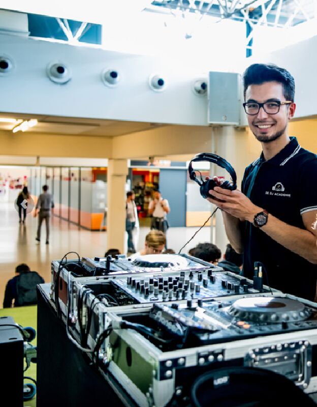 Foto van Used-djgear