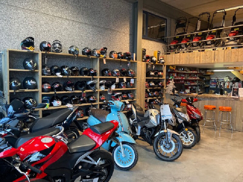 Foto van Motorsport Verburgh | Kymco scooters | gasgas motoren | Honda moto's