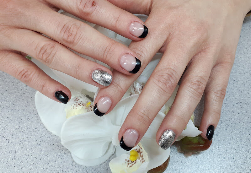 Foto van nail & beauty artist MONIKA TANKE
