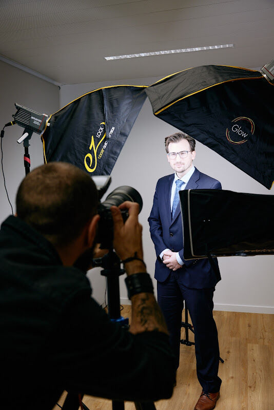 Foto van Headshot Studio Session & Corporate Portrait Photographer Brussels - Lillo Mendola