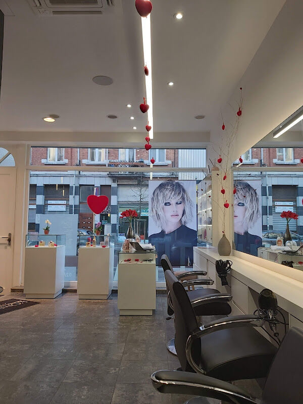 Foto van Tina Coiffure et Esthétique