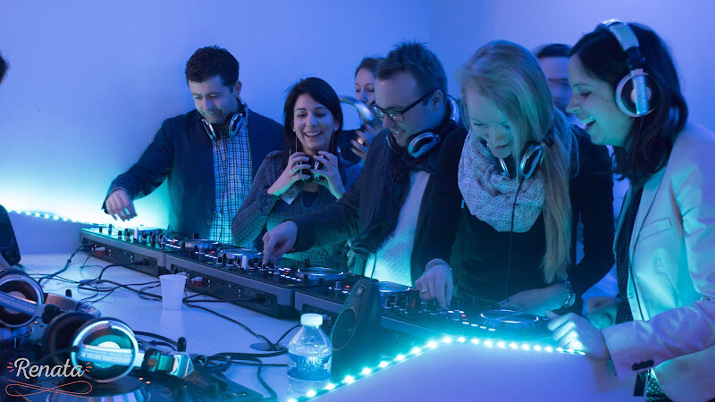Foto van DJ School International
