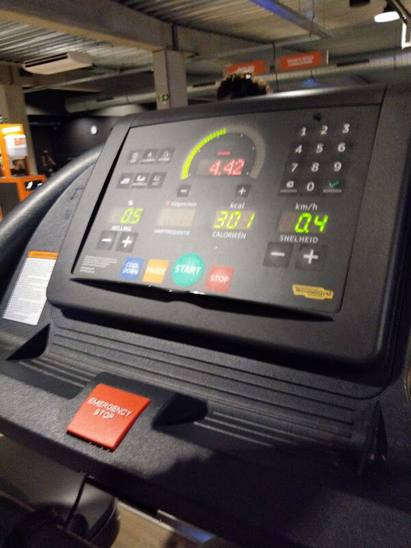 Foto van Basic-Fit Ronse Cesar Snoecklaan 24/7