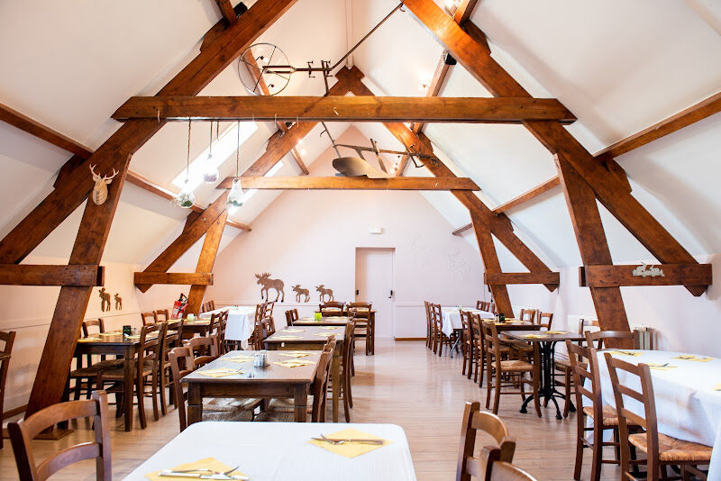 Foto van La Howarderie Restaurant-salles de réception/séminaire-gîtes/maison de vacances