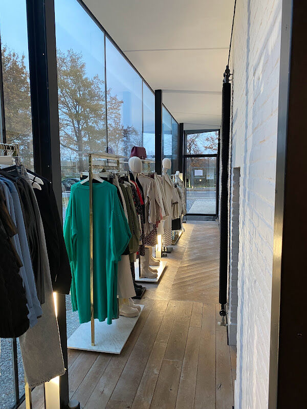 Foto van LA V STORE