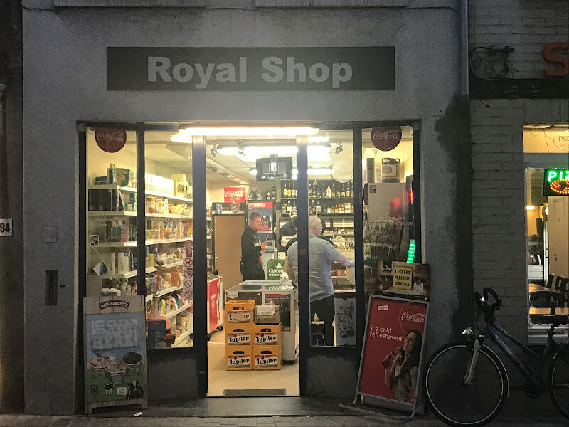 Foto van Night shop royal