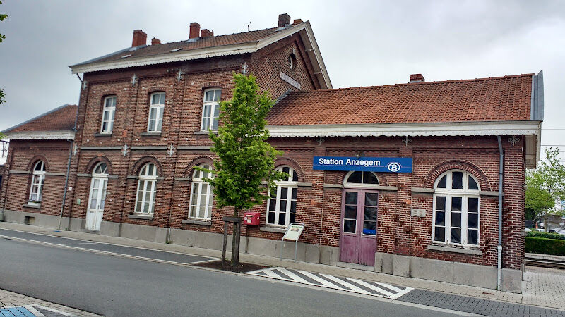 Foto van Anzegem Station