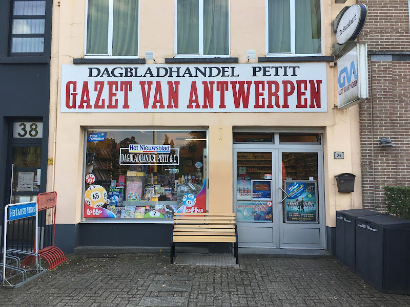 Foto van Dagbladhandel Petit & Co