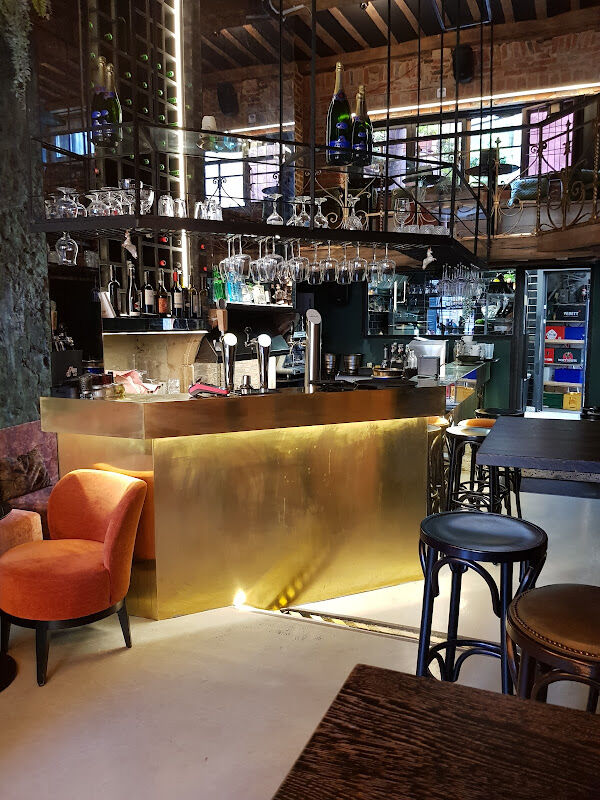 Foto van duplex bar
