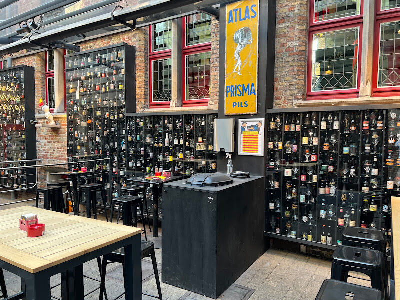 Foto van 2be shop / The Beerwall / 2be bar