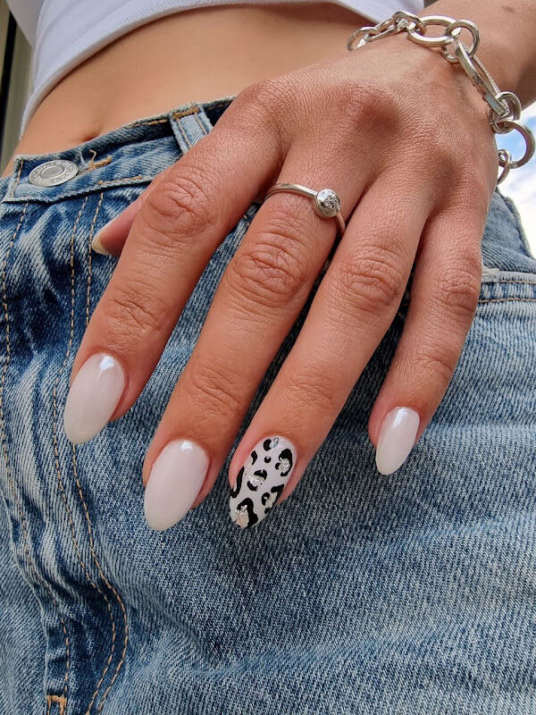 Foto van BEAUTY BAR Bahonya Gentbrugge/MANICURE/PEDICURE