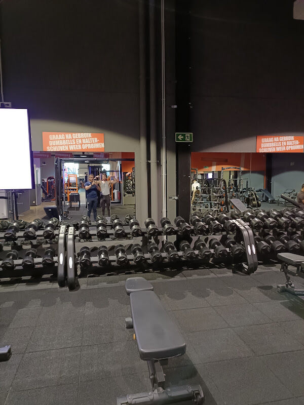 Foto van Basic-Fit Oostende Torhoutsesteenweg 24/7