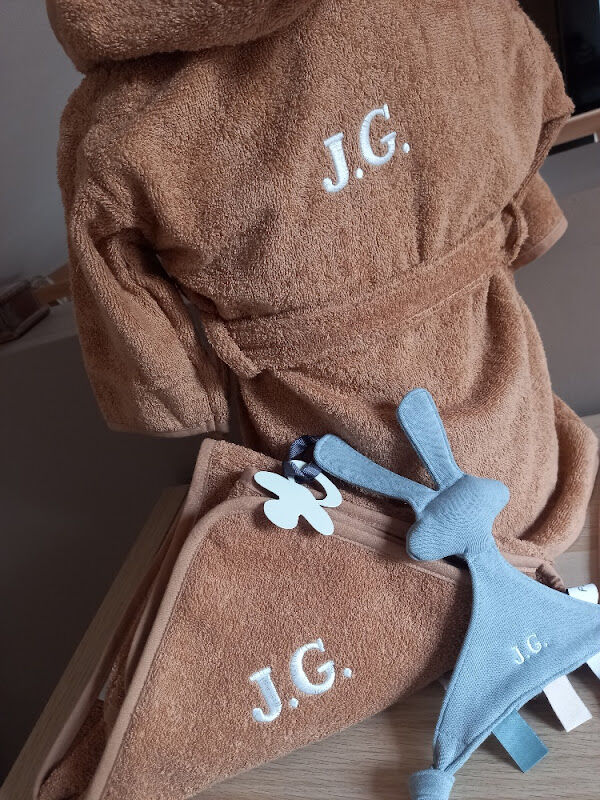 Foto van Peggy's Ateljee: Borduurwerk - Pampertaarten - Geschenken