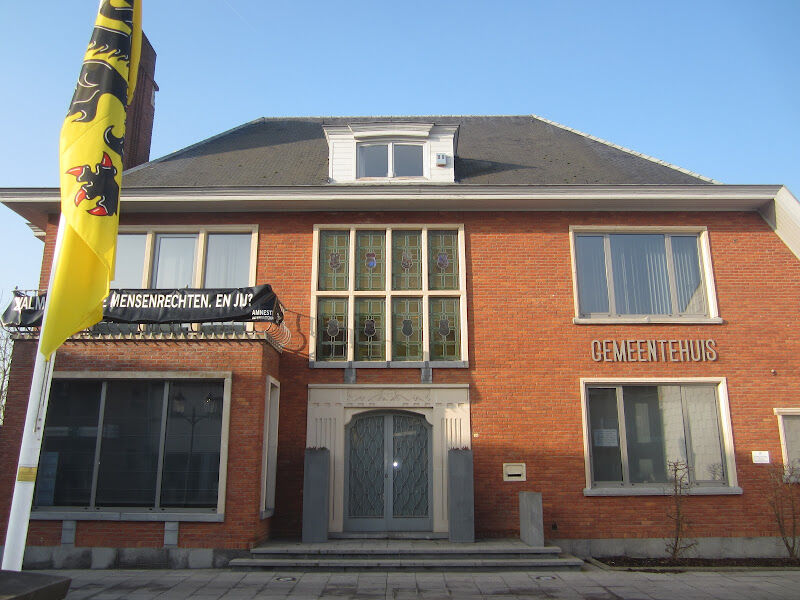 Foto van Gemeentehuis Zwalm