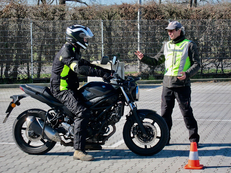 Foto van Motorrijschool Peter Waterval