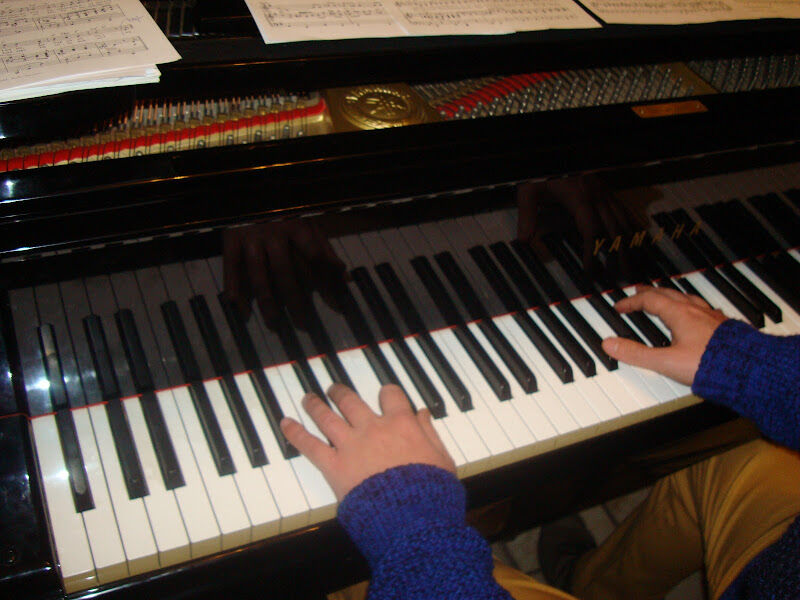 Foto van Pianoles Johan