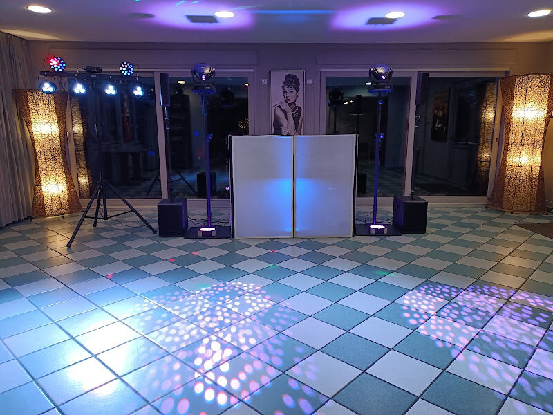 Foto van Jonathan Dj animateur et location de matériels.