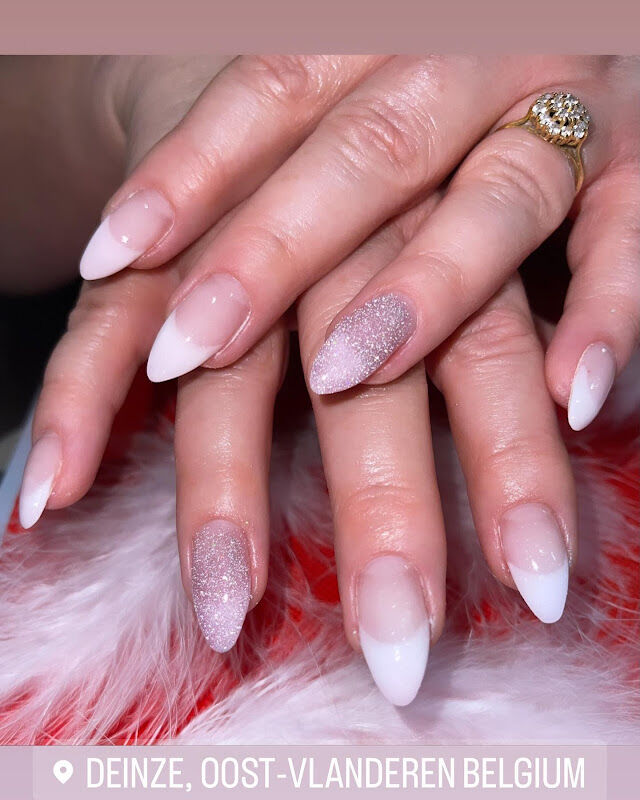 Foto van Nail and Beauty Bar Lak Cherry