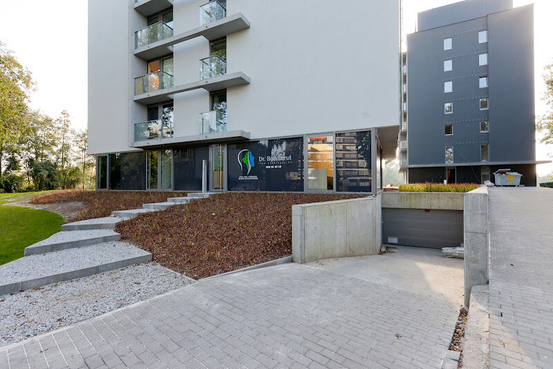 Foto van dr Lerut Bob, NKO arts, Praktijk Walakker